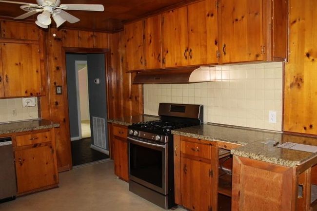 4246 Griffing Dr, House other with 2 bedrooms, 1 bathrooms and null parking in Port Arthur TX | Image 7
