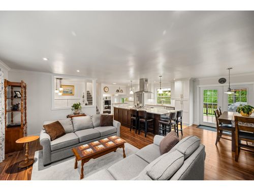 23731 Old Yale Rd, Langley, BC, V2Z2K4 | Card Image