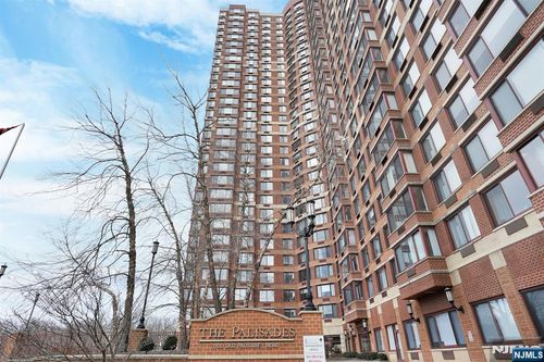 100 Old Palisade Rd, Fort Lee, NJ, 07024-7064 | Card Image