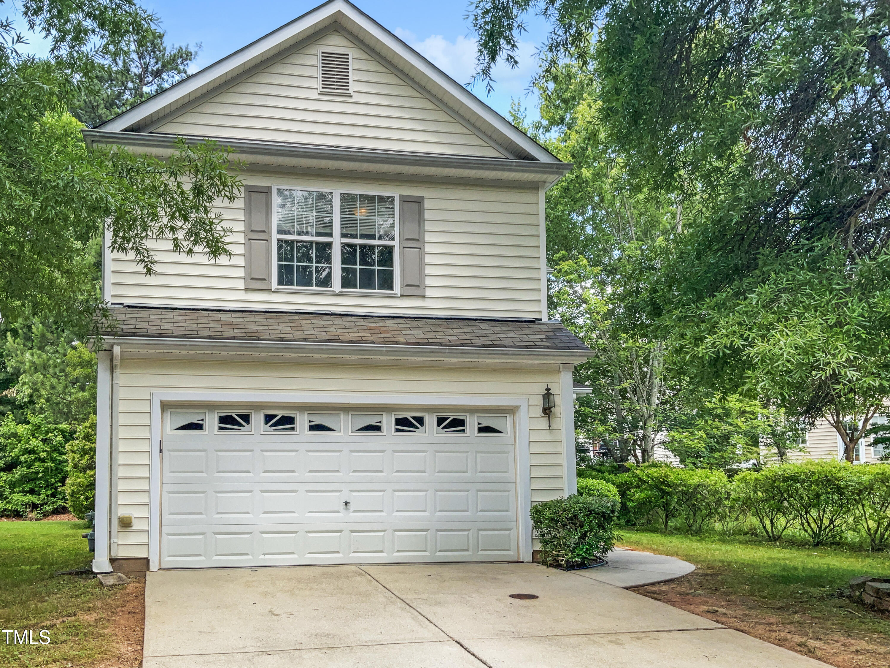 Crimson Creek Dr, Durham, NC 27713