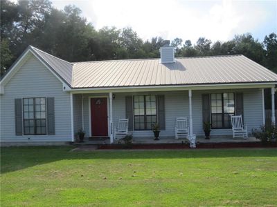 1005 N Gate Circle, House other with 3 bedrooms, 2 bathrooms and 1 parking in Bainbridge GA | Image 2