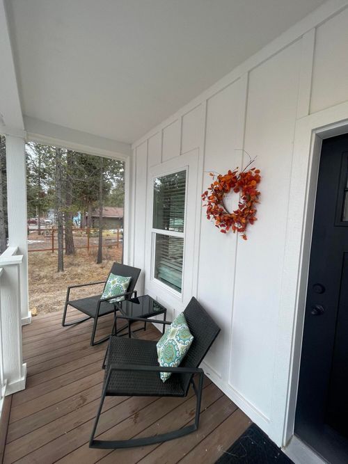 17041 Glendale Rd, Bend, OR, 97707-2025 | Card Image