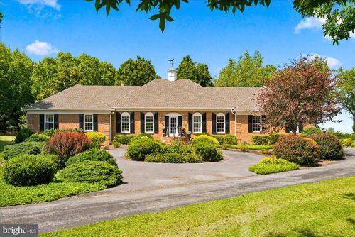 22 Clear Back Rd, Front Royal, VA, 22630-7255 | Card Image