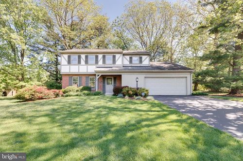 730 Sunview Cir, Landisville, PA, 17538-1554 | Card Image