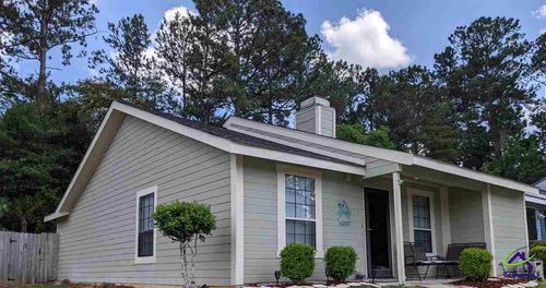 100 Wrights Mill Cir, Warner Robins, GA, 31088-7118 | Card Image