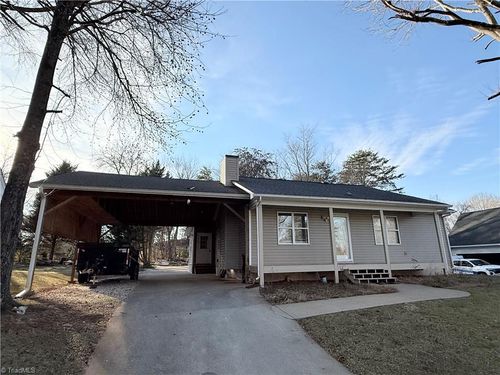 126 Blue Bonnet Ct, Mocksville, NC, 27028-2883 | Card Image