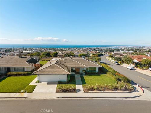 3501 Sausalito, Corona del Mar, CA, 92625 | Card Image
