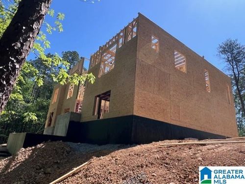 1005 Grey Oaks Vly, PELHAM, AL, 35124-2550 | Card Image