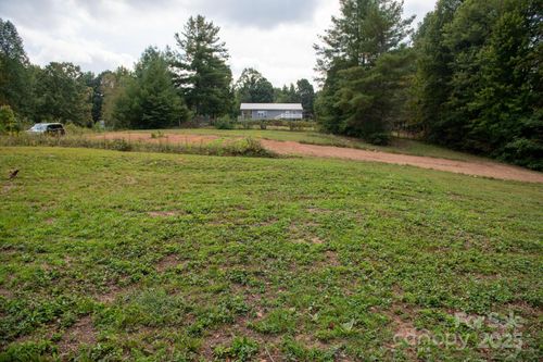 75-4277 Chinquapin Cir, Lenoir, NC, 28645-9839 | Card Image