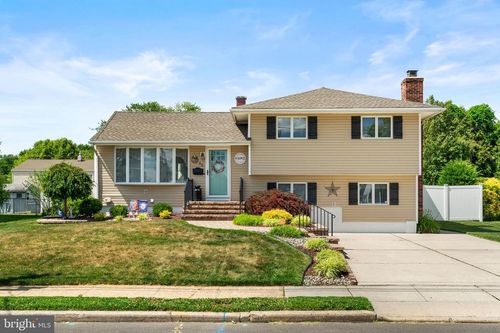 30 Gary Dr, Hamilton, NJ, 08690-3116 | Card Image