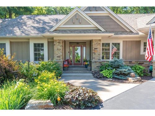 483 Meadow Ridge Ln, Hudson, WI, 54016-8742 | Card Image