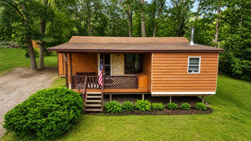 25 Beacon Bay, Lakemoor, IL, 60051-3018 | Card Image