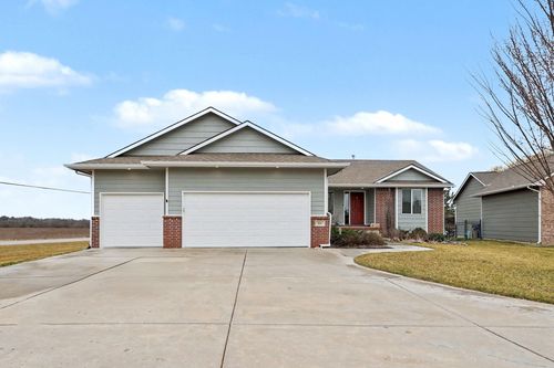 111 W Capstone Ct, Andover, KS, 67002-7585 | Card Image