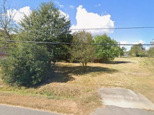 6113 Willis St, Groves, TX, 77619 | Card Image