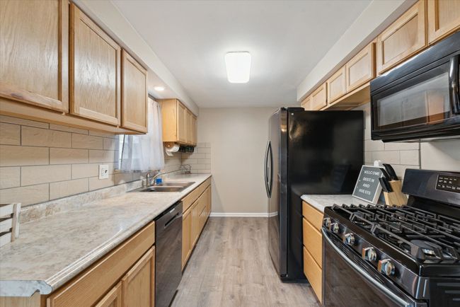 Kitchen | Image 10