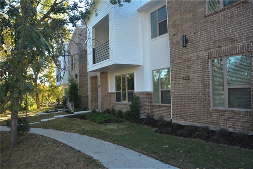 1423 Lamb Dr, Plano, TX, 75075-1211 | Card Image