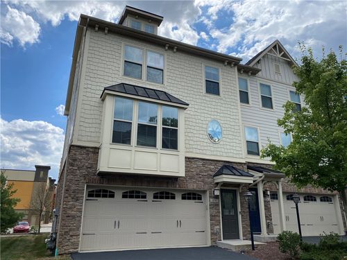 876 Beacon Ln, Pittsburgh, PA, 15237-0900 | Card Image