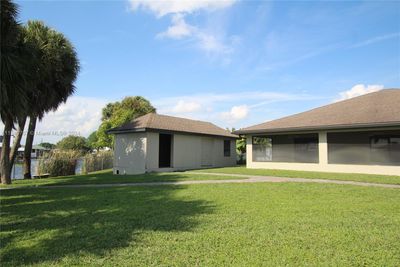 1122 Oak Street, House other with 3 bedrooms, 2 bathrooms and null parking in Bulkhead Ridge FL | Image 3