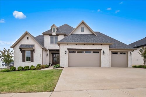 8002 W Dorchester St, Rogers, AR, 72758-5224 | Card Image