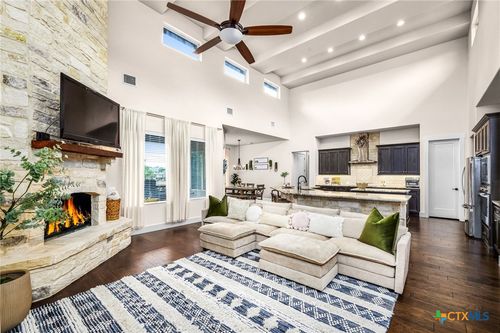 625 Haven Point Loop, New Braunfels, TX, 78132-4336 | Card Image