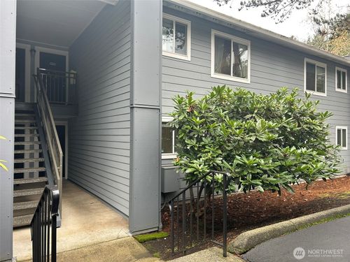 unit-j146-12618 100th Ln Ne, Kirkland, WA, 98034-8825 | Card Image