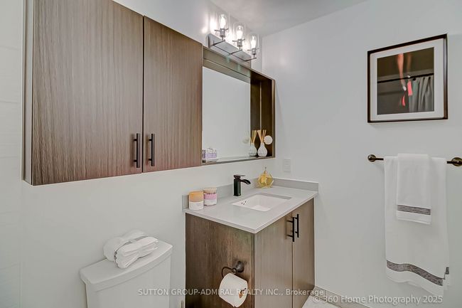 2210 - 3700 Highway 7, Condo with 2 bedrooms, 1 bathrooms and 1 parking in Vaughan ON | Image 15
