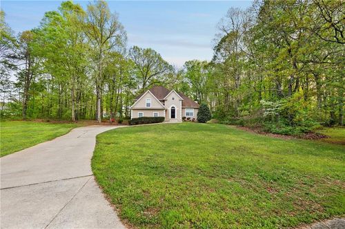 90 Montrose Ln, Sharpsburg, GA, 30277-3225 | Card Image