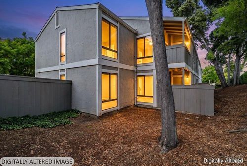 11-900 Southampton Rd, Benicia, CA, 94510-1814 | Card Image