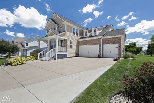 13815 Honey Creek Dr, Camby, IN, 46113-8790 | Card Image