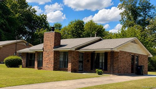 707 Auburn St, Tuskegee, AL, 36083-7221 | Card Image