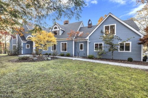 738 Ridge Rd, Kinnelon, NJ, 07405-2100 | Card Image