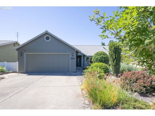 809 Sieverkropp Dr, HoodRiver, OR, 97031 | Card Image