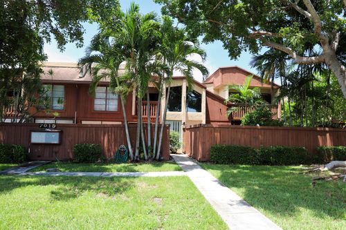 f31-7019 Sw 115th Pl, Miami, FL, 33173-1790 | Card Image