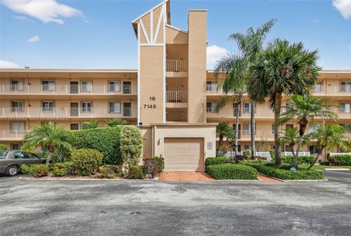 apt-205-7145 Huntington Ln, Delray Beach, FL, 33446-2586 | Card Image