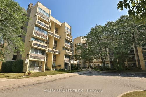 109-1300 Marlborough Crt, Oakville, ON, L6H2S2 | Card Image