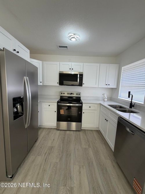 4828 Lambing Rd, JACKSONVILLE, FL, 32210-6422 | Card Image