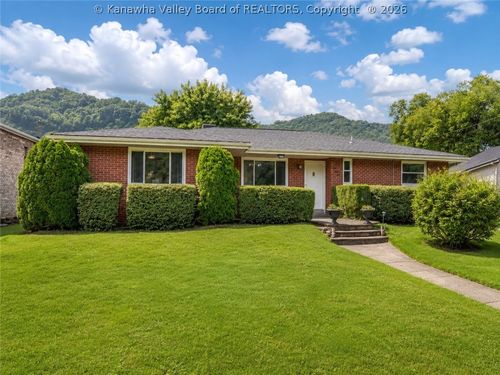 1206 E Riverview Dr, Belle, WV, 25015-1750 | Card Image