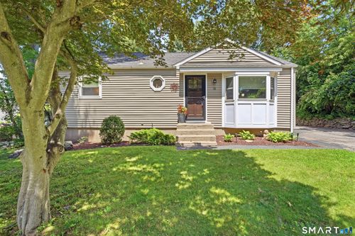 31 Sunset Dr, Shelton, CT, 06484-4369 | Card Image