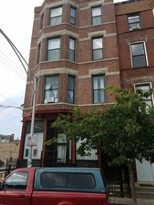 apt-2r-1344 W 18th Pl, Chicago, IL, 60608-4770 | Card Image