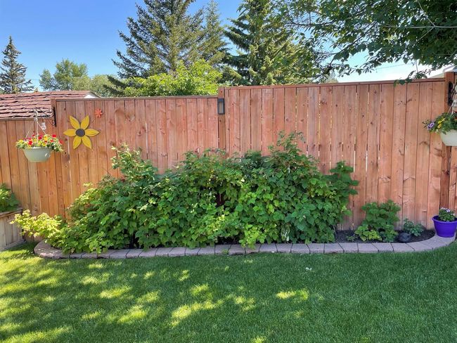 8 Broughton Cres, House detached with 4 bedrooms, 2 bathrooms and 4 parking in Red Deer AB | Image 9