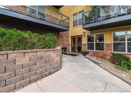 209-9079 E Panorama Cir, Englewood, CO, 80112-3561 | Card Image