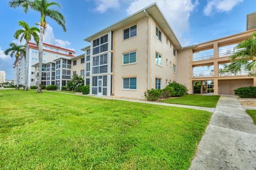 apt-b20-200 The Esplanade N, VENICE, FL, 34285-1558 | Card Image