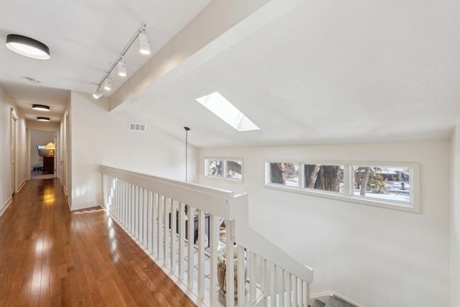 16_interior.jpg | Image 13