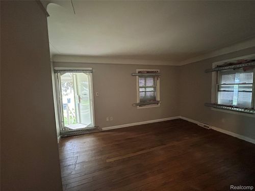 7243 Dacosta, Detroit, MI, 48239-1002 | Card Image