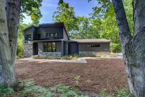 10621 E Ora Lee Ln, Suttons Bay, MI, 49682-9238 | Card Image