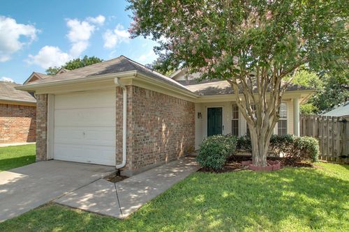 1918 Lee Dr, Denton, TX, 76209-6386 | Card Image