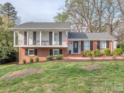 6624 Sunview Dr, Charlotte, NC, 28210-4633 | Card Image