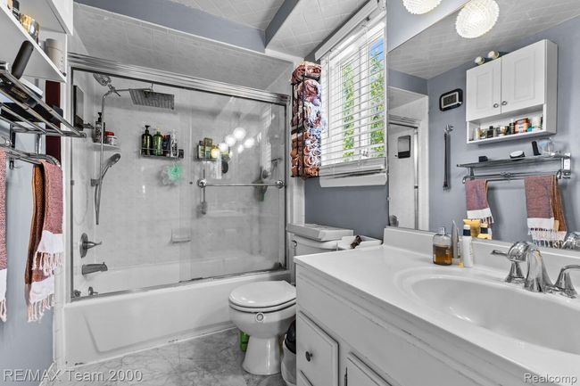 18_7485_Pointe_Dr18_mls.jpg | Image 17