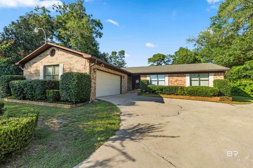 102 Jewel Cir, Daphne, AL, 36526-7828 | Card Image