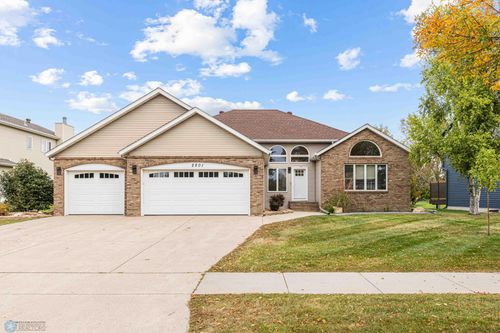 2801 26th Ave S, Fargo, ND, 58103-5069 | Card Image